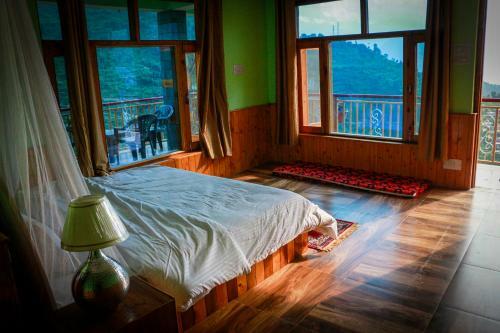 Lodge Bohodyssey Hallan