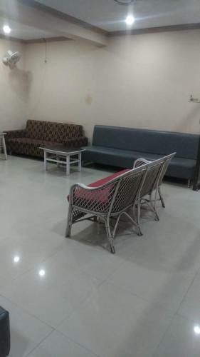 Hotel Oyo 83024 Shivrudra Executive