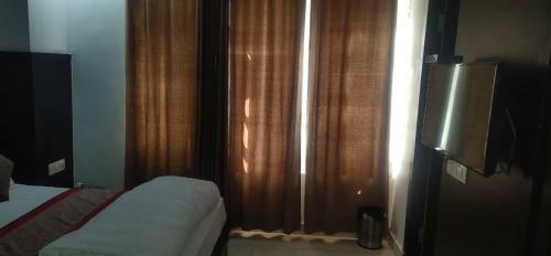 Oyo 82360 Hotel Br Villa