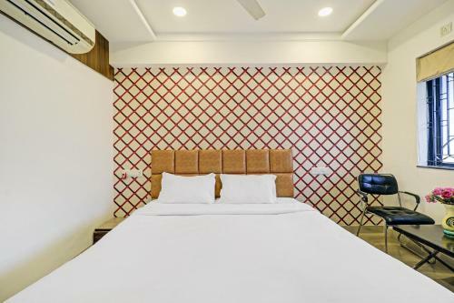 Oyo Collection O Hotel Parinda Lounge And Restaurant