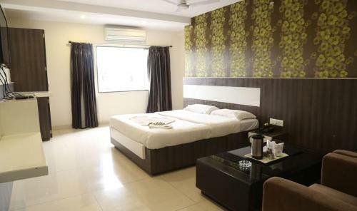 Hotel Shaheen International
