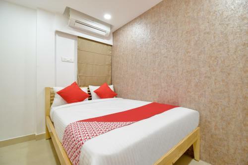 Oyo 65901 Hotel Niraj Inn