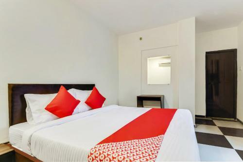 Oyo 79916 Flagship Hotel Orient Eleven