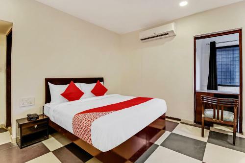 Oyo 79916 Flagship Hotel Orient Eleven