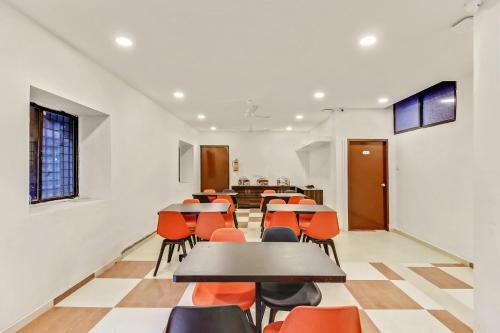 Oyo 79916 Flagship Hotel Orient Eleven