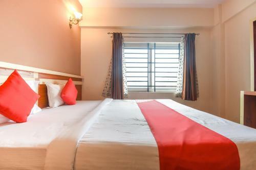 Oyo 9248 Hotel Shrinidhi