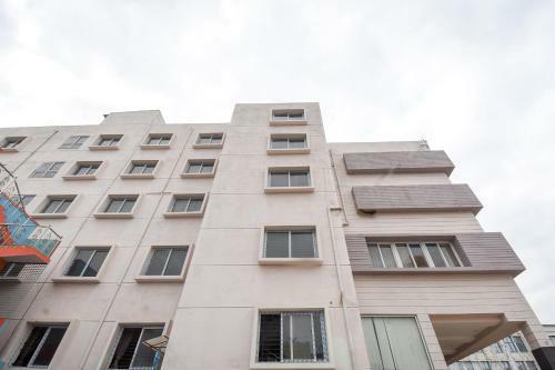 Oyo 9248 Hotel Shrinidhi