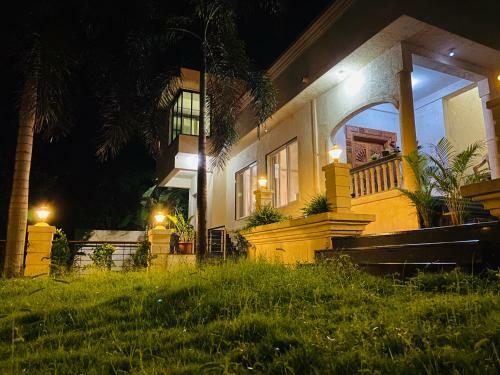 Villa Divine Roots Luxury Stay