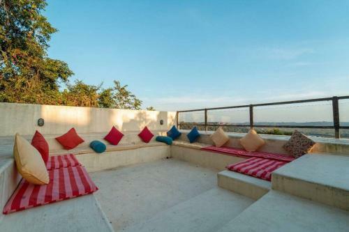 Villa Whitehouse By Hireavilla, Candolim