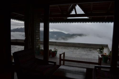 Lodge Aarish- Your Mountain Home !