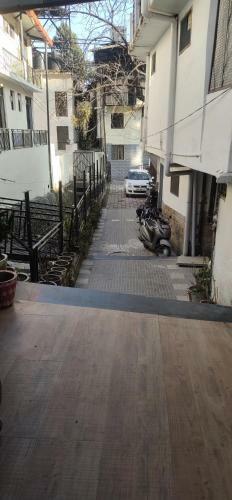 Hostal The Wood Resort