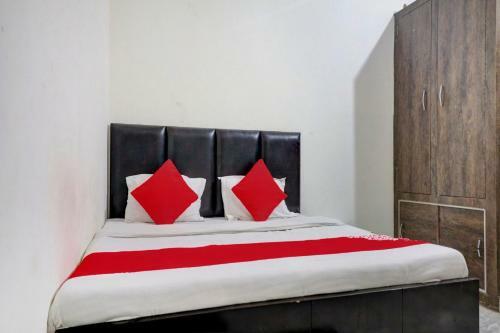 Oyo 82010 Good Hood Hotel