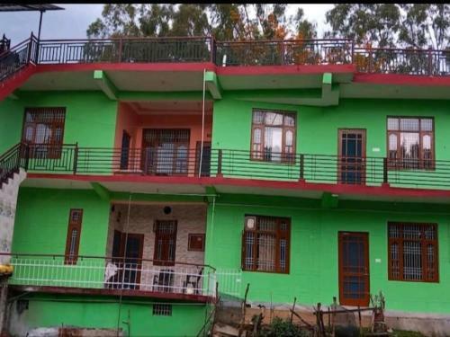 Hostal Kantas Riverside Homestay