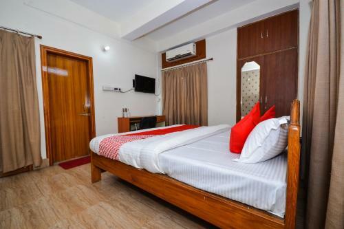 Oyo Flagship 50124 Hotel Jovial Adabari