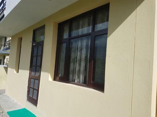 Bed & Breakfast Ekaant Homes (dhouladhar Suite)