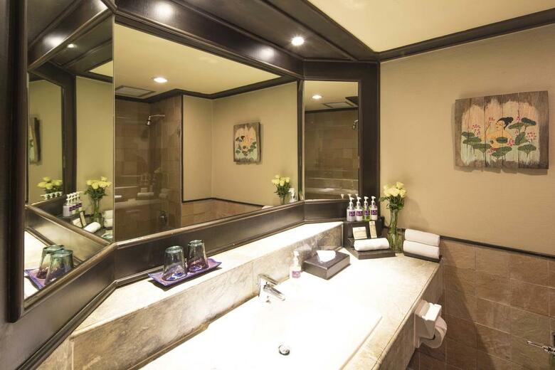 Hotel Kata Beach Resort & Spa