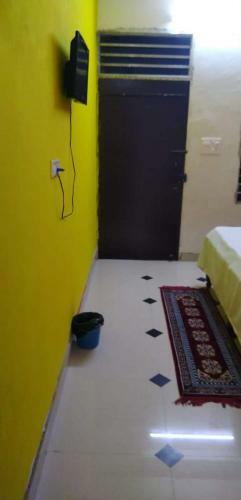 Hotel Oyo 83267 Banzaara Dham