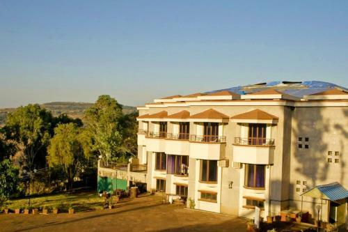 The Dhanhills - A Valley View Hotel In Panchgani