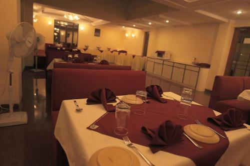 The Dhanhills - A Valley View Hotel In Panchgani