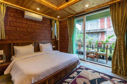Stayvista At Status Villa
