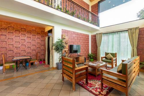 Stayvista At Status Villa
