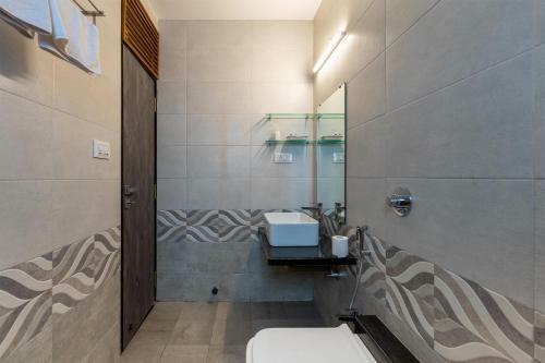 Stayvista At Status Villa