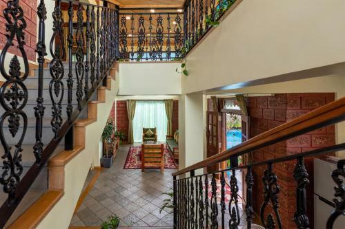 Stayvista At Status Villa