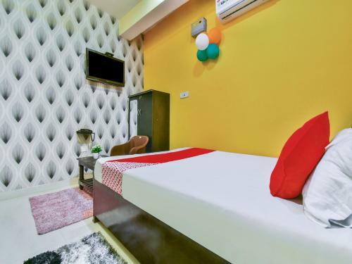 Oyo 82602 Hotel P Shahi