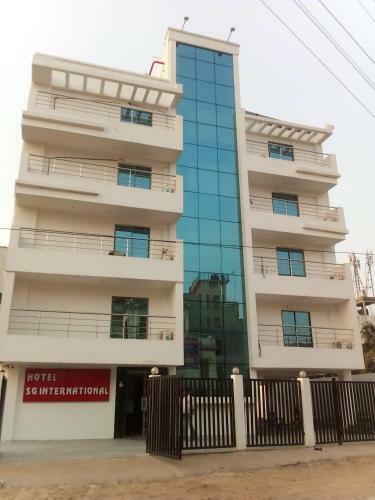 Hotel S G International Patna