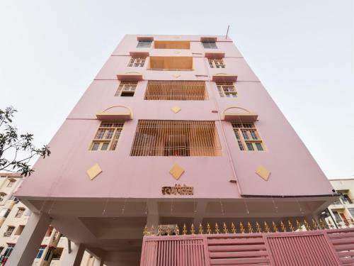 Hotel Oyo 84806 Swarna Palace