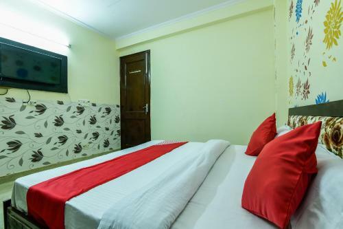 Oyo 24298 Hotel High Sky