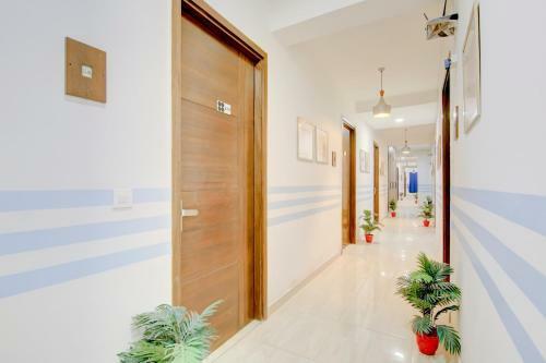 Hostal Oyo Home 62431 Bliss Home Saket