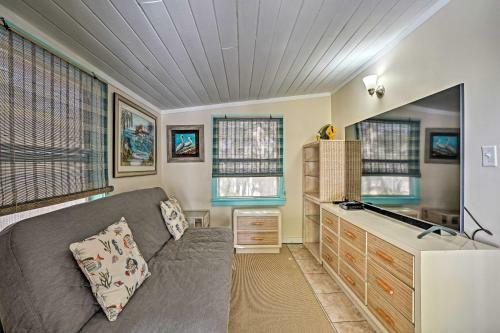 Matlacha Home With Boat Mooring And Gulf Access!