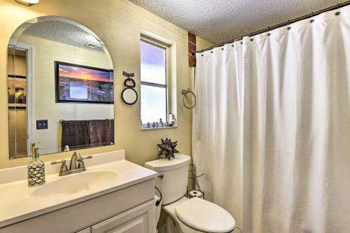Unique Nokomis Home About 2 Mi To Beach Access!