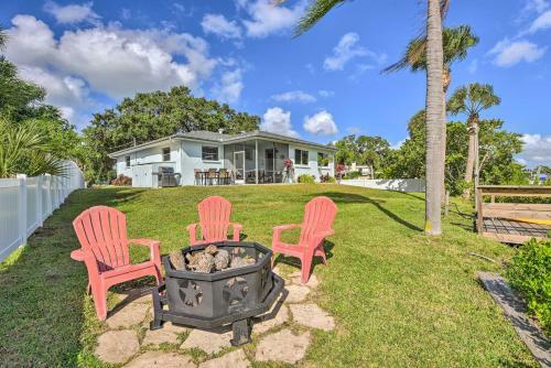 Waterfront Nokomis Escape With Dock And Kayaks!