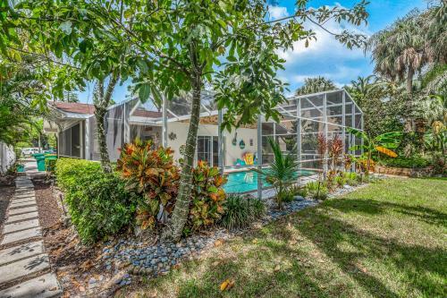 Naples Shores To Shores