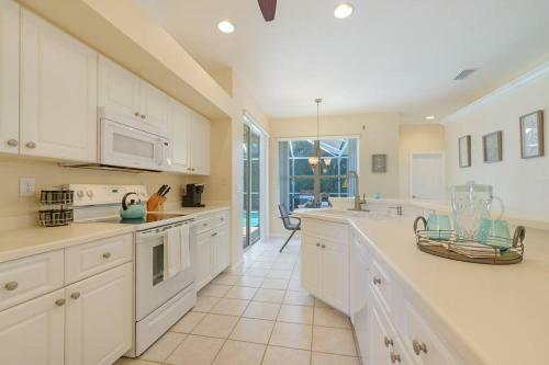 Villa Paradise Escape Luxury Pool W/game Room King Bed