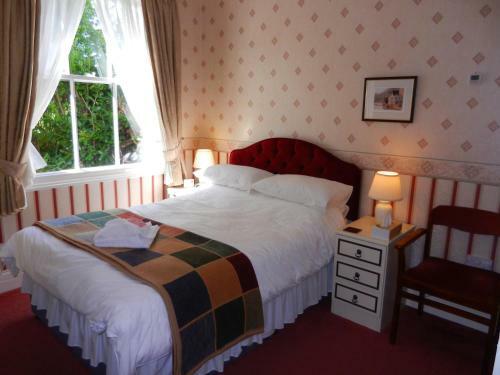 Hostal Overcombe House
