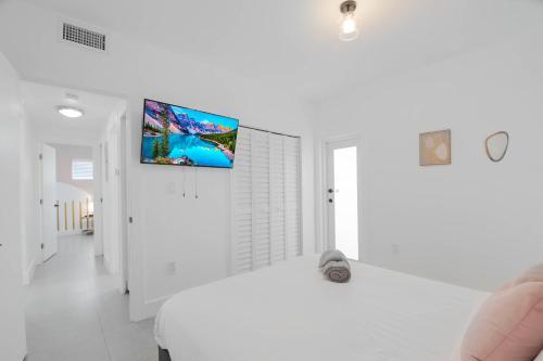 Brand New! 4 Bedroom 2.5 Bath Home Next To Design District