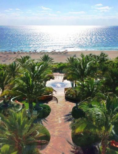 Apartamento Oceanview At The Carillon