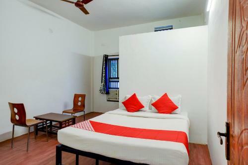 Hotel Oyo Flagship 83747 Knr Heaven