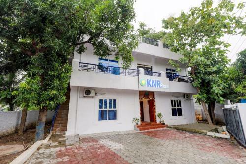Hotel Oyo Flagship 83747 Knr Heaven