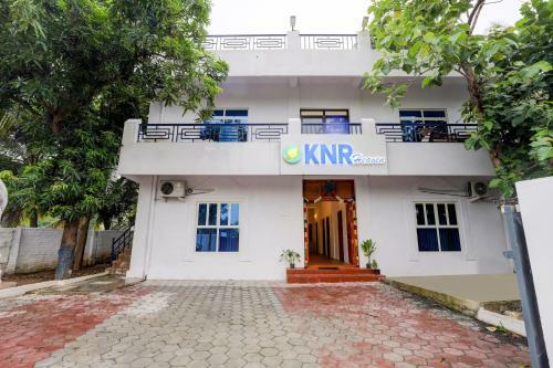 Hotel Oyo Flagship 83747 Knr Heaven