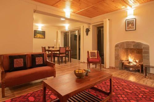 Villa Stayvista At Walnut Lodge