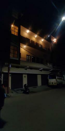 Apartamento Aashiyana Homestay