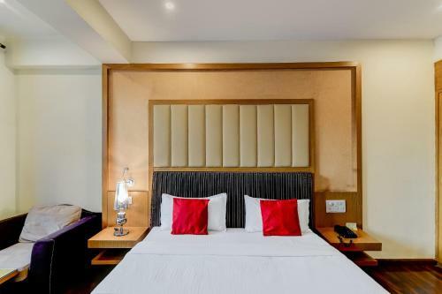 Capital O 5970 Hotel Balaji Central