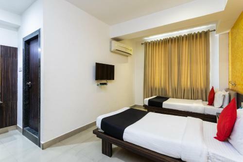 Capital O 5970 Hotel Balaji Central