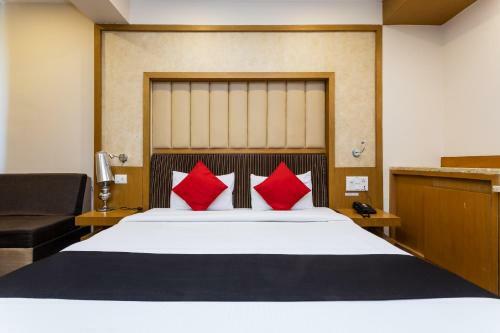 Capital O 5970 Hotel Balaji Central