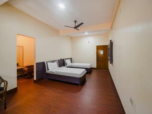 Hotel Capital O 84581 The Prestige Tridev