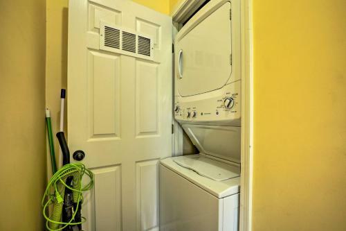 Charming Palatka Apartment - Pets Welcome!